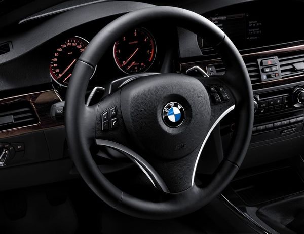 BMW E8x E9x Steering Wheel Sensor Calibration - Turning Things Around!